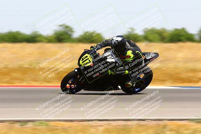 media/Apr-30-2023-CRA (Sun) [[020fcf5d43]]/Race 3-1000 Amateur Supersport/